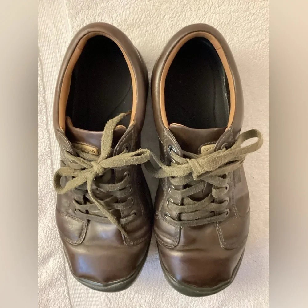 Keen Austin Leather Casual Walking Shoe Brown Lace Up Size 9.5